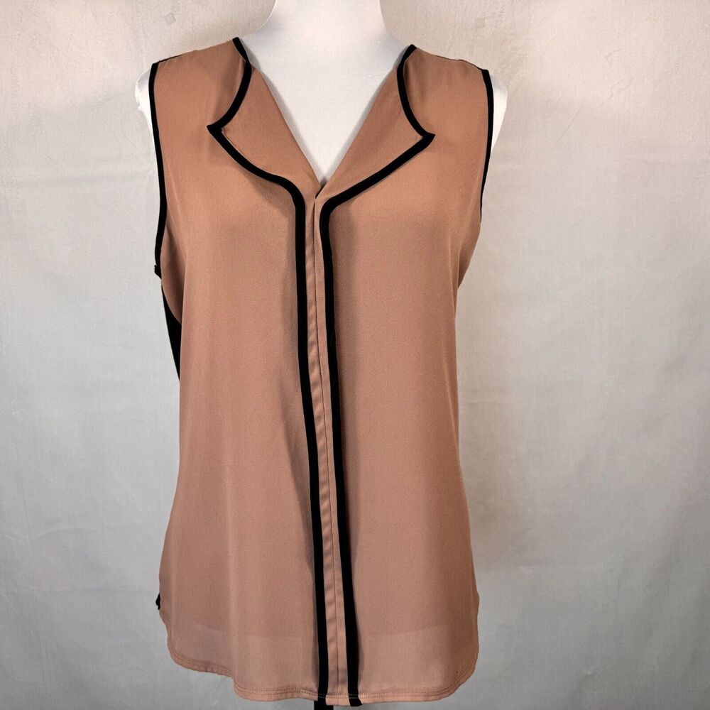 Rendezvous Blouse Sz M Sleeveless Beige Taupe Front Contrast Trim Black